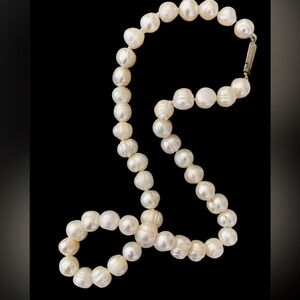 Vintage Cream Pearl Strand Necklace